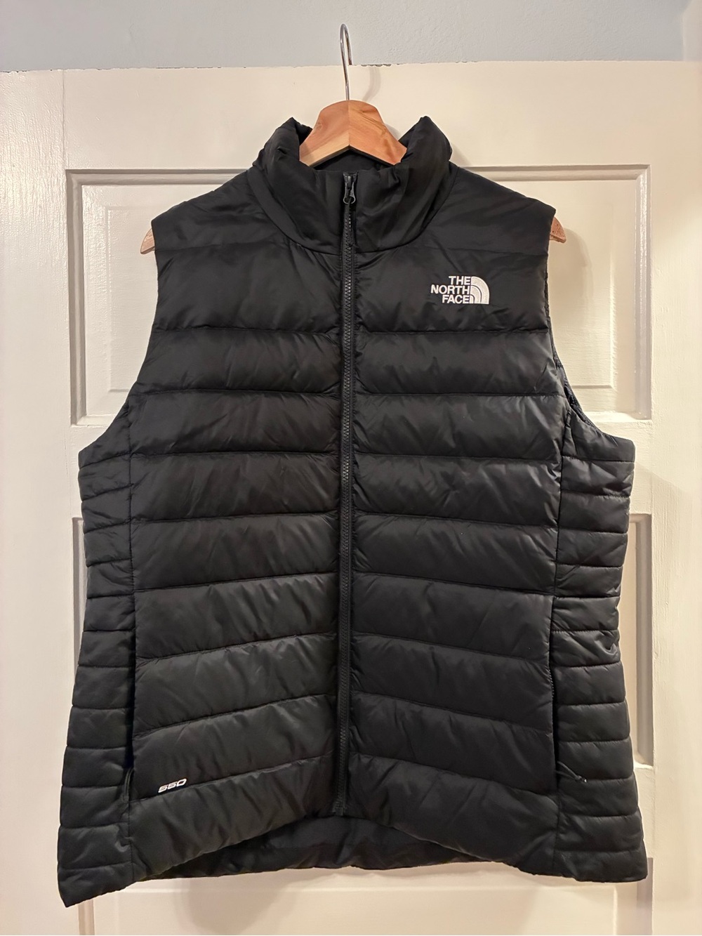 The North Face Womens Full Zip 550 Fill Down Puffer Vest Black Size Large NWOT